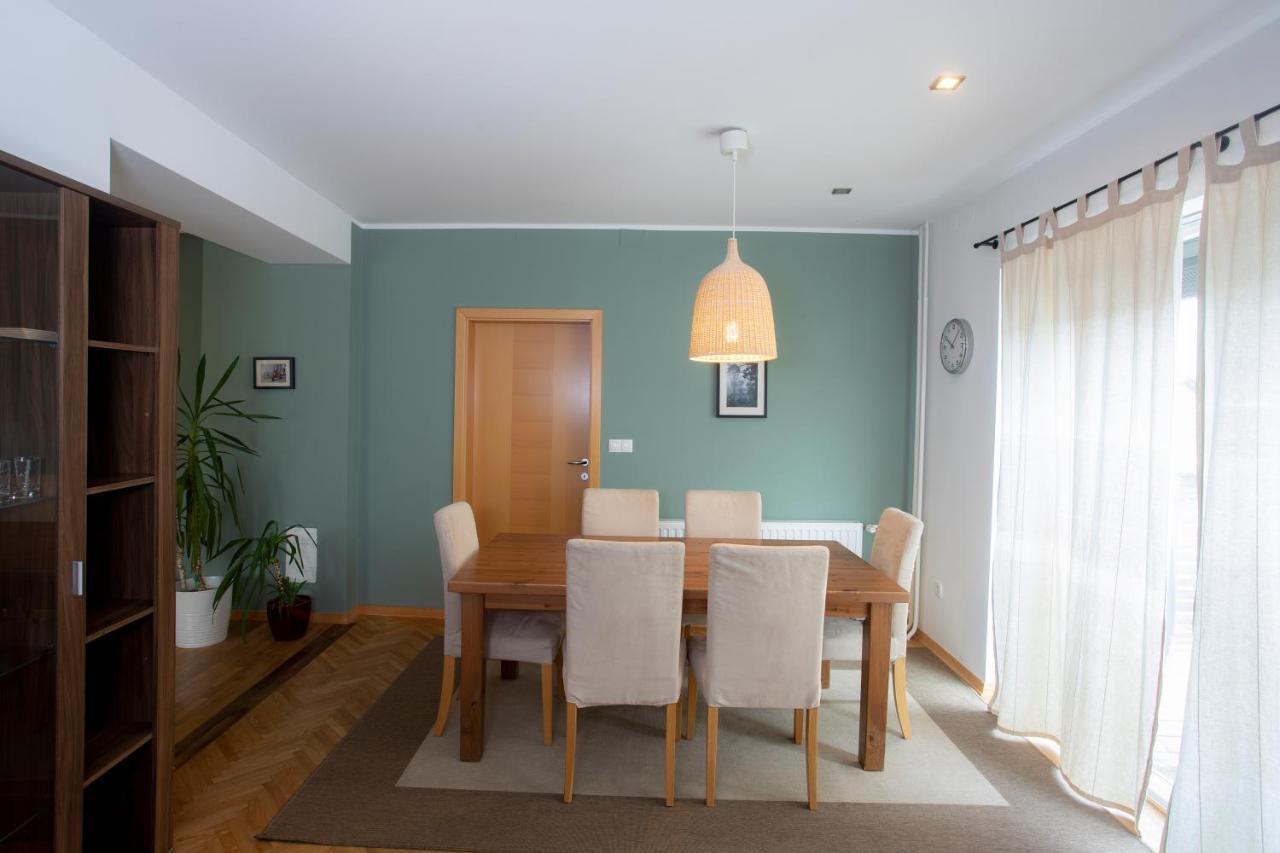 Apartment Rozalija Zirovnica Eksteriør bilde