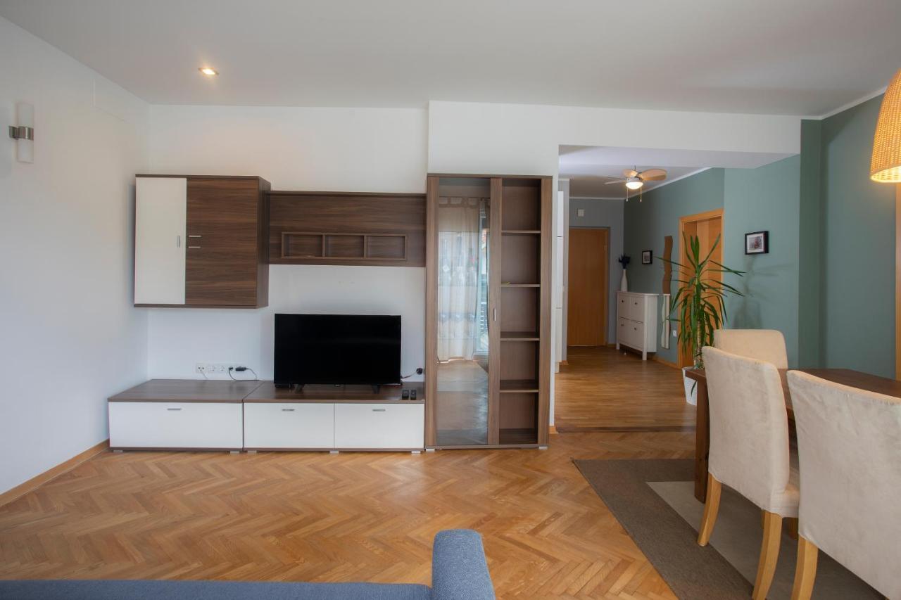 Apartment Rozalija Zirovnica Eksteriør bilde