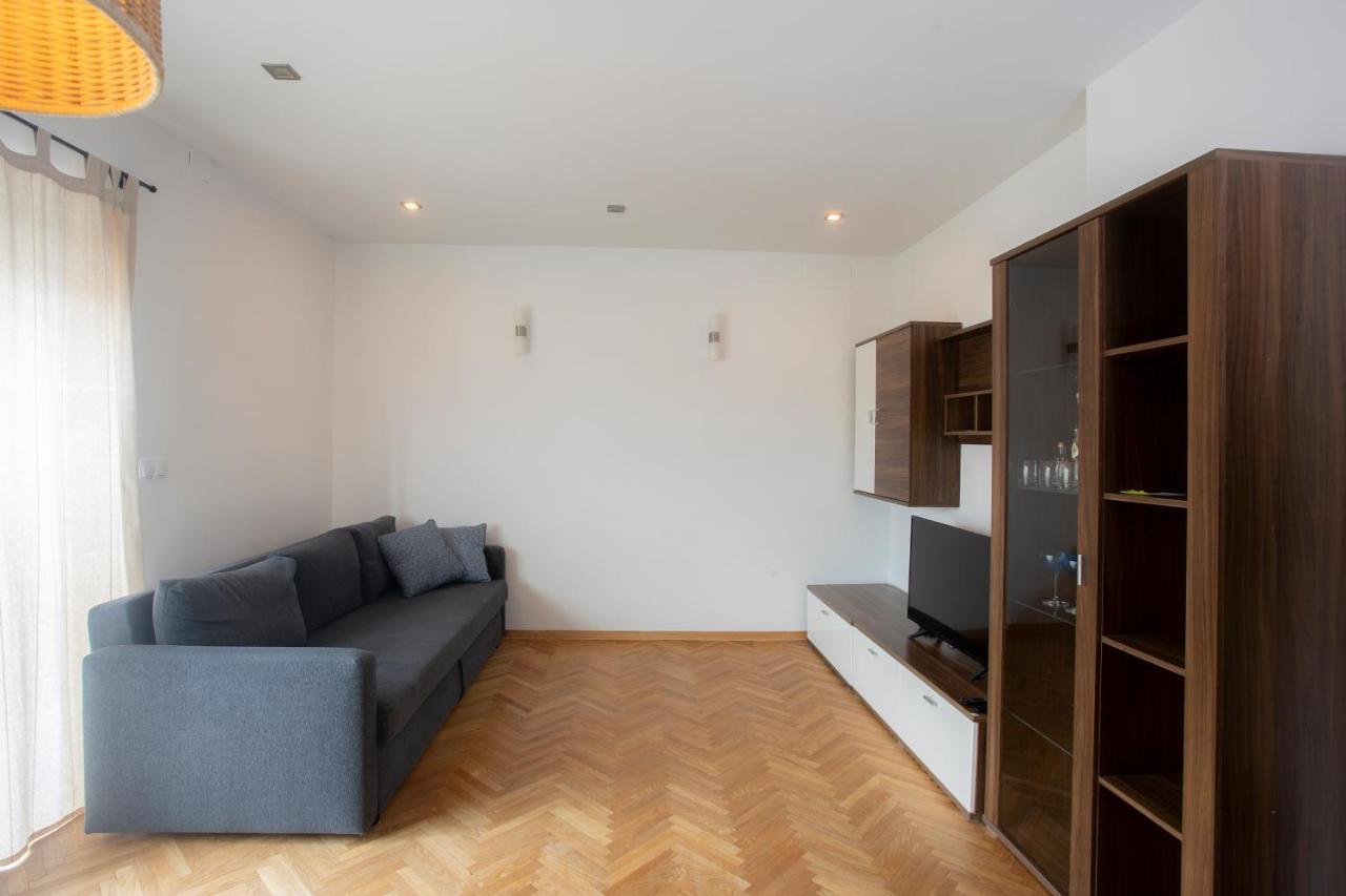 Apartment Rozalija Zirovnica Eksteriør bilde