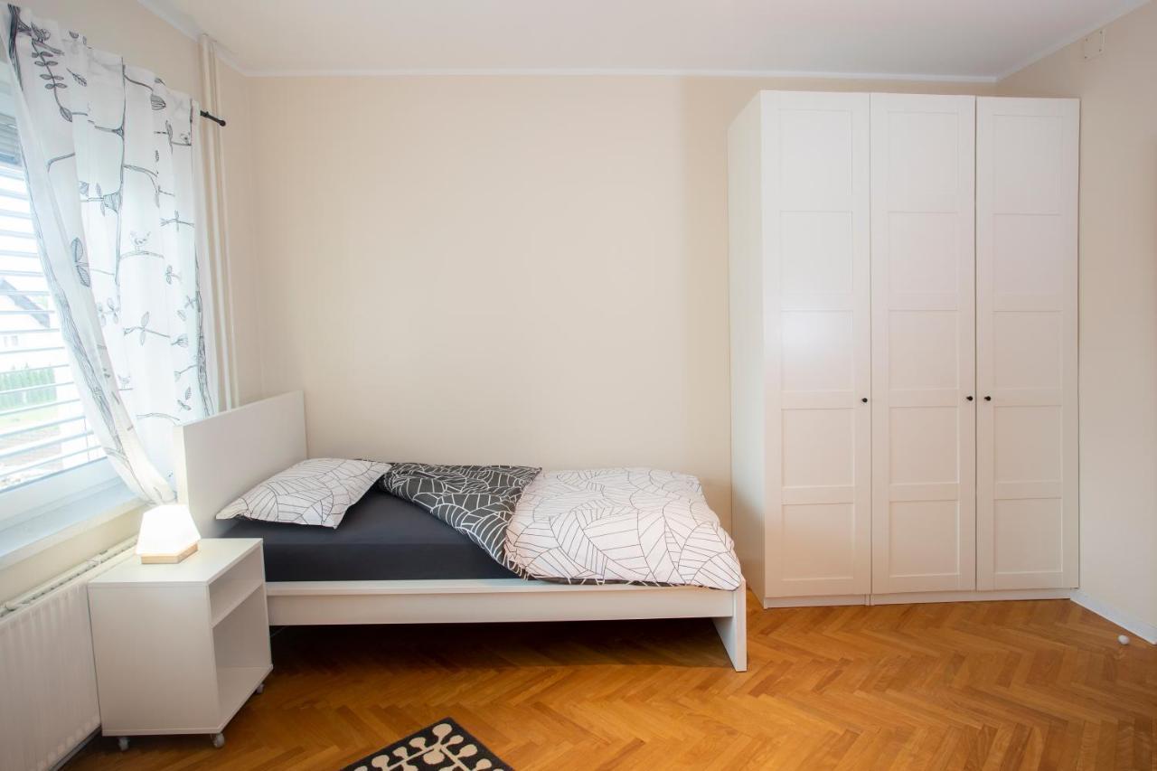 Apartment Rozalija Zirovnica Eksteriør bilde